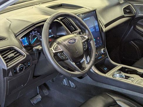 Used 2024 Ford Edge SEL w/ Convenience Package image 10