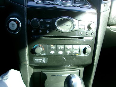 Used 2013 INFINITI FX37 2WD w/ Premium Pkg image 22