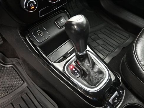 Used 2018 Jeep Compass Altitude image 24