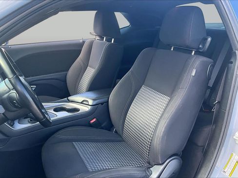 Used 2020 Dodge Challenger SXT w/ Blacktop Package RWD image 6