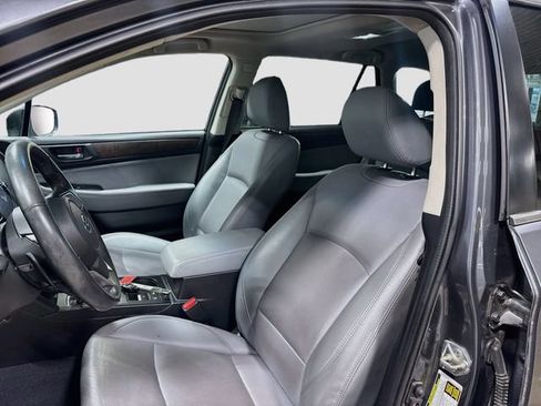 Used 2018 Subaru Outback 2.5i Limited AWD/4WD image 17