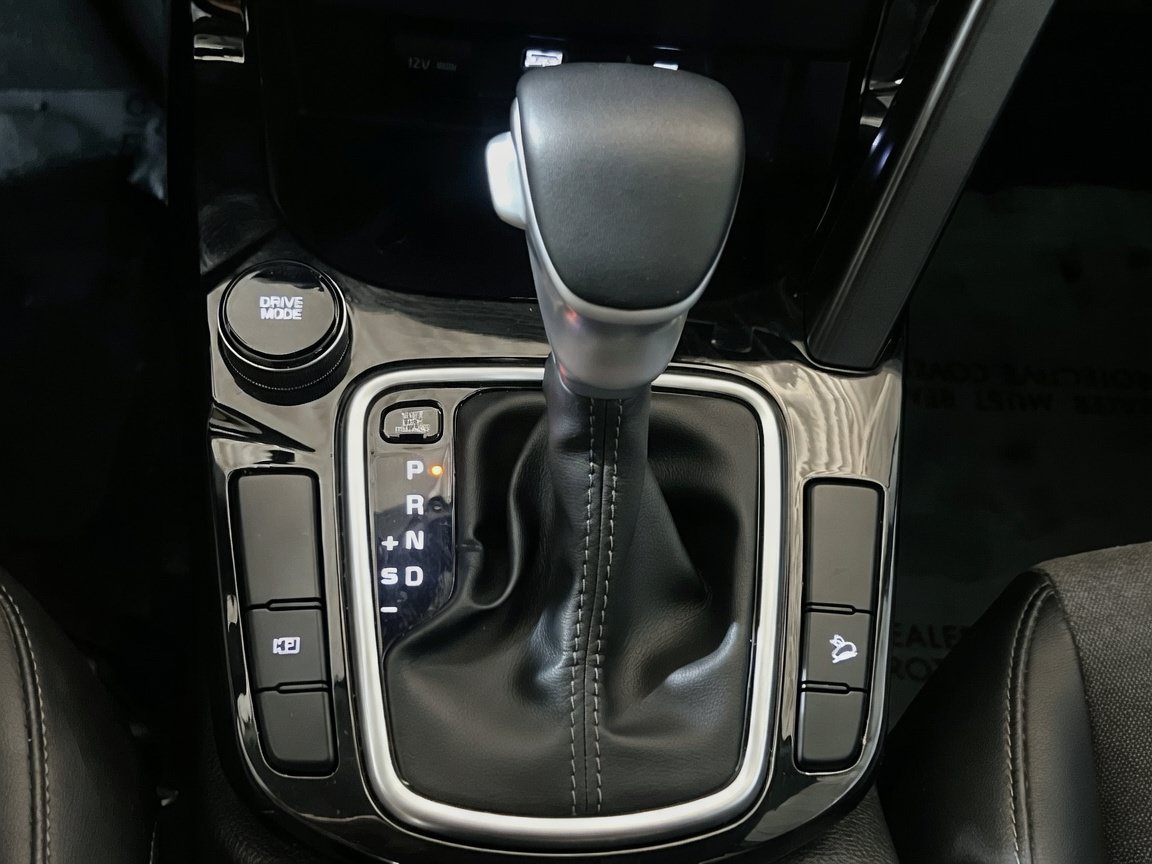 Used 2025 Kia Seltos S FWD image 12