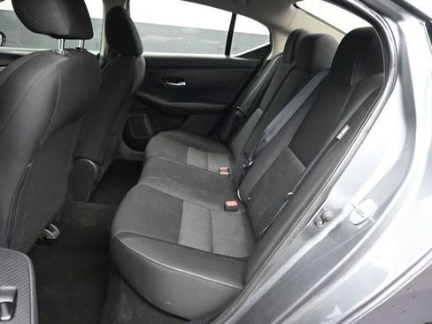 Used 2022 Nissan Sentra SV w/ All-Weather Package FWD image 11