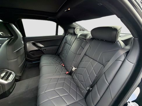 New 2026 BMW i7 xDrive60 AWD/4WD image 20