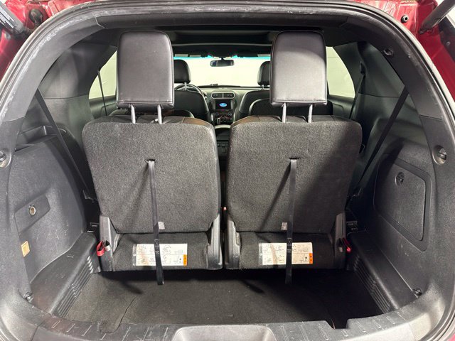 Used 2017 Ford Explorer XLT w/ Equipment Group 202A FWD image 33