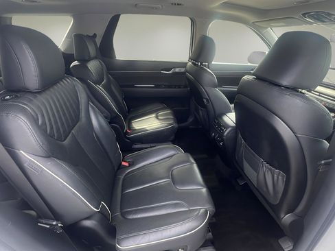 Used 2024 Hyundai Palisade Limited image 14