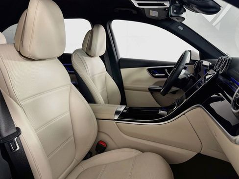 Used 2024 Mercedes-Benz GLC 300 image 7