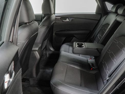 Used 2022 Kia Forte GT-Line w/ GT-Line Technology Package FWD image 40