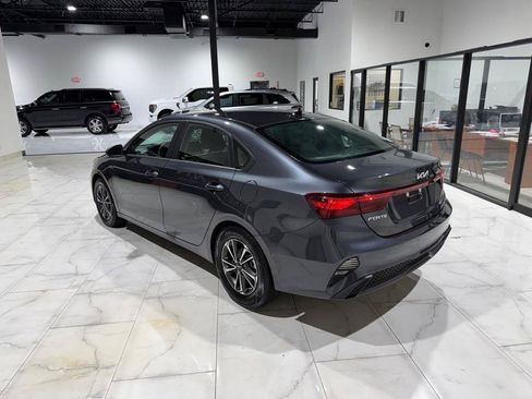 Used 2024 Kia Forte LXS FWD image 9