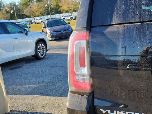 Used 2016 GMC Yukon Denali w/ Open Road Package image 20