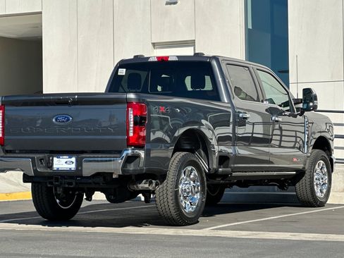 New 2026 Ford F250 Lariat w/ Lariat Ultimate Package image 3