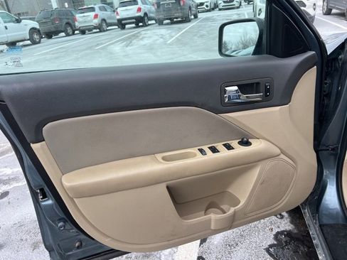 Used 2012 Ford Fusion SE image 9