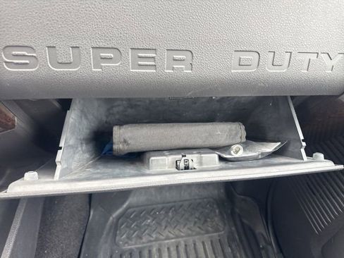 Used 2014 Ford F350 Platinum w/ FX4 Off-Road Package image 42