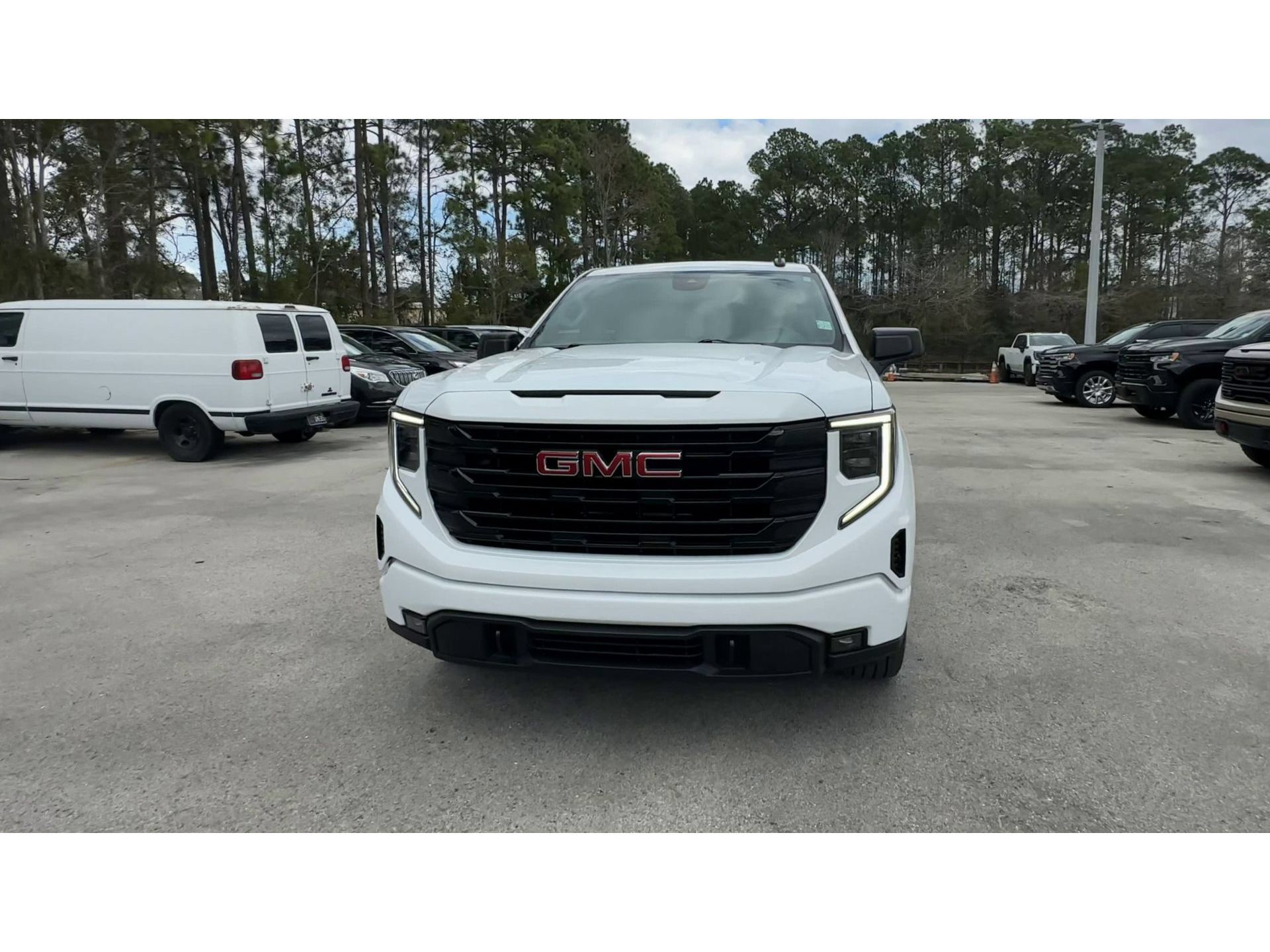Certified 2024 GMC Sierra 1500 Elevation AWD/4WD image 3