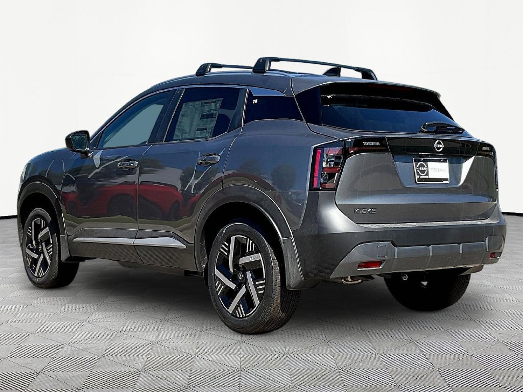 New 2027 Nissan Kicks SV FWD image 3