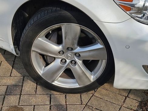 Used 2012 Lexus LS 460 w/ Comfort Pkg image 4