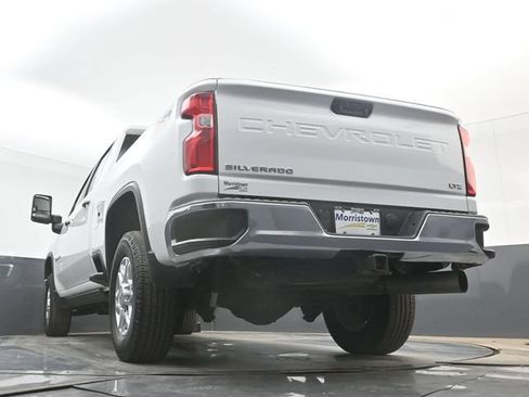 Used 2023 Chevrolet Silverado 2500 LTZ AWD/4WD image 45