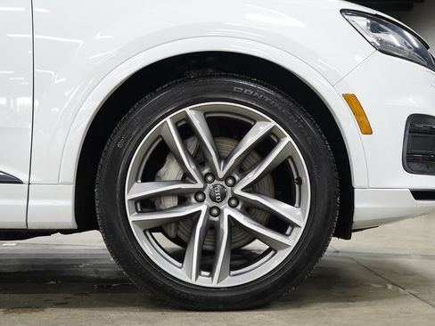 Used 2017 Audi Q7 3.0T Prestige w/ Prestige Package AWD/4WD image 40