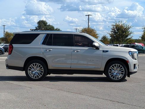Used 2023 GMC Yukon Denali w/ LPO, Floor Liner Package AWD/4WD image 6