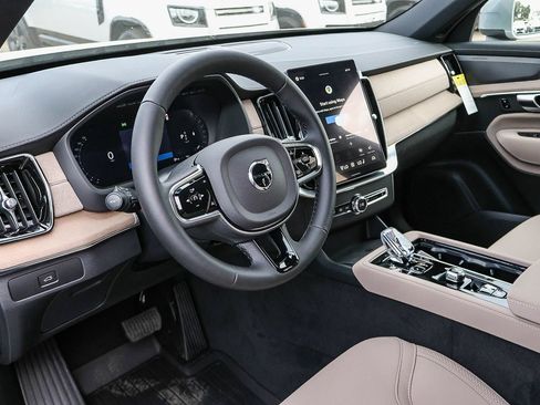New 2027 Volvo XC90 B6 Plus AWD/4WD image 22