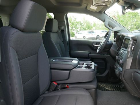 New 2026 Chevrolet Silverado 1500 W/T AWD/4WD image 9