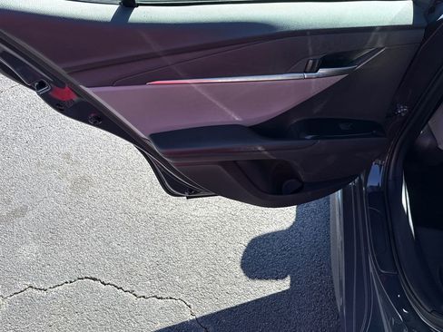 Used 2025 Toyota Camry SE image 21