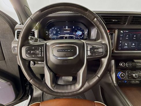 Used 2023 GMC Yukon Denali Ultimate w/ LPO, Floor Liner Package AWD/4WD image 13