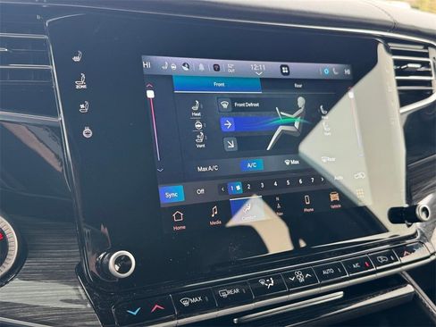 Used 2022 Jeep Wagoneer Series II w/ Rear Seat Video Group 1 image 23