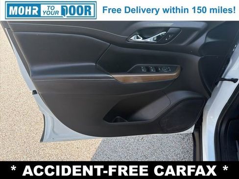 Used 2019 GMC Acadia SLE w/ LPO, Floor Liner Package FWD image 10