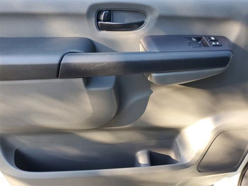 Used 2019 Nissan NV 3500 S image 17