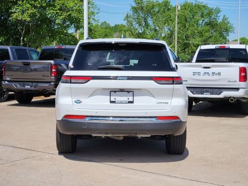 Certified 2023 Jeep Grand Cherokee Limited w/ Luxury Tech Group II image 6