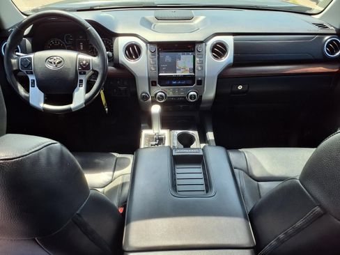Used 2018 Toyota Tundra Limited w/ Limited Premium Package AWD/4WD image 12