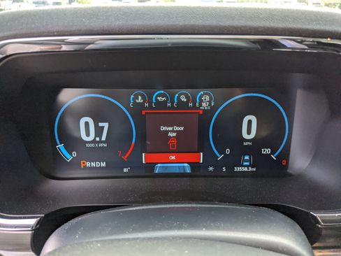 Used 2022 Ford F150 Lariat w/ Trailer Tow Package image 36