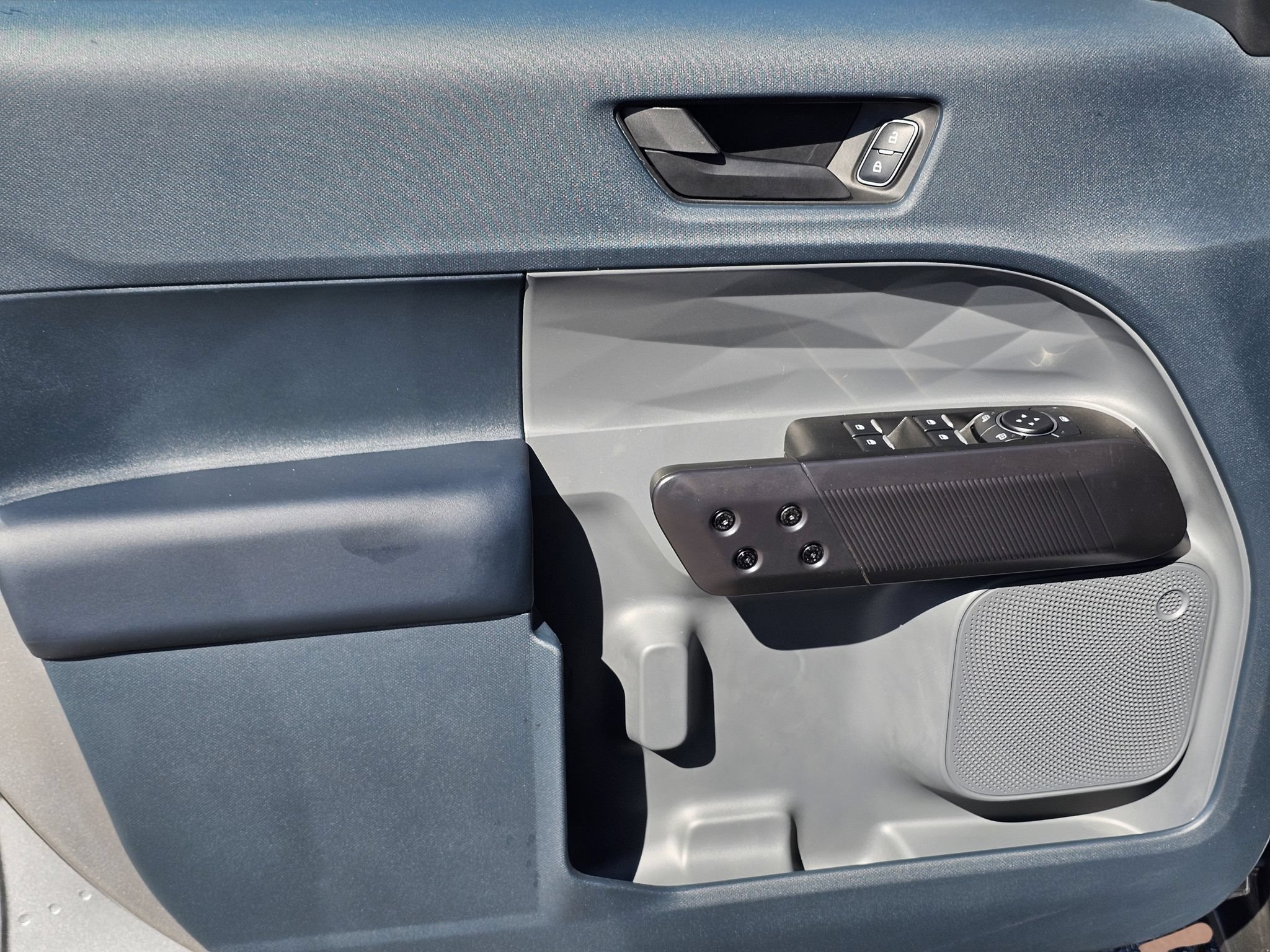 Used 2024 Ford Maverick XLT w/ XLT Luxury Package FWD image 15