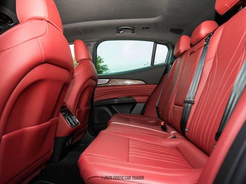 Used 2023 Maserati Grecale Modena image 29