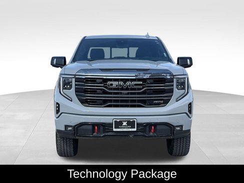 Used 2024 GMC Sierra 1500 AT4 w/ Technology Package AWD/4WD image 3