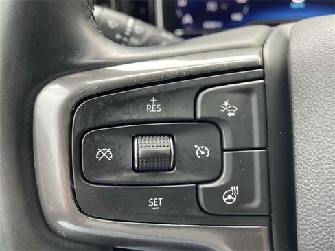 Used 2025 Chevrolet Silverado 2500 ZR2 w/ Technology Package image 26