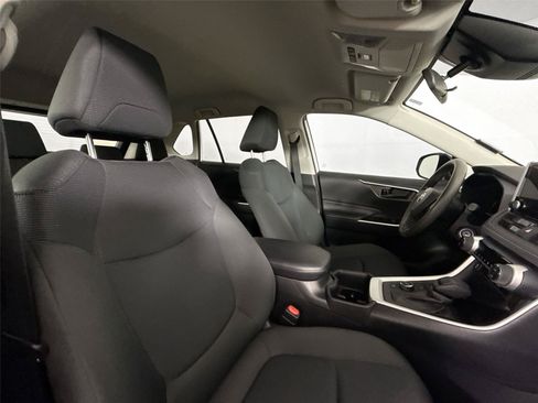 Certified 2024 Toyota RAV4 LE AWD/4WD image 38