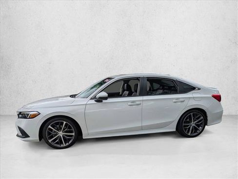 Used 2024 Honda Civic Touring image 9