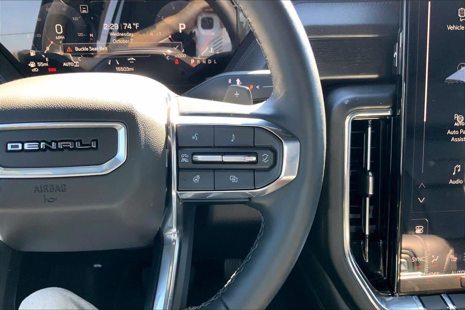 Used 2026 GMC Yukon Denali AWD/4WD image 18