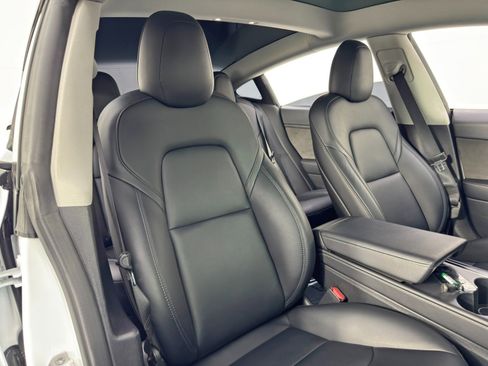 Used 2022 Tesla Model 3 image 41