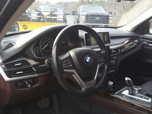 Used 2015 BMW X5 xDrive35i image 9
