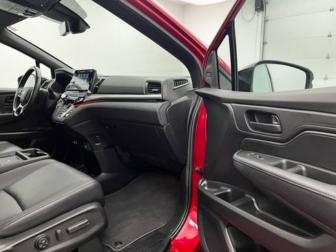 Used 2025 Honda Odyssey Sport-L image 26