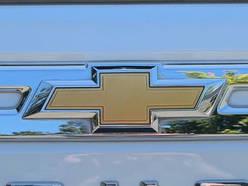 Used 2021 Chevrolet Tahoe Premier w/ Premium Package AWD/4WD image 34