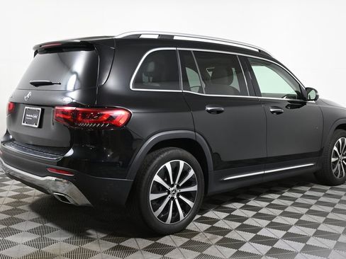 Certified 2023 Mercedes-Benz GLB 250 4MATIC image 7