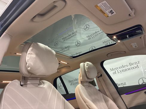 Used 2025 Mercedes-Benz EQS 450+ 4MATIC SUV image 28