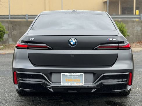 Used 2025 BMW i7 M70 AWD/4WD image 10