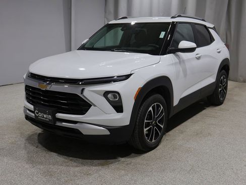 Used 2025 Chevrolet TrailBlazer LT image 6