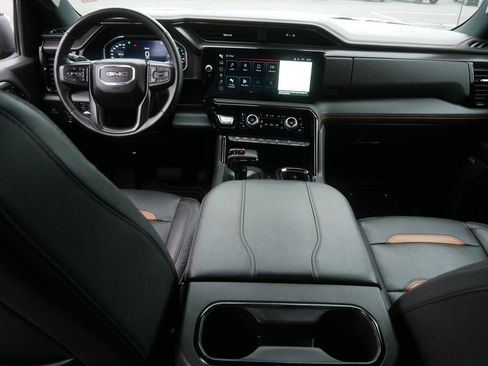 Used 2024 GMC Sierra 1500 AT4 AWD/4WD image 23