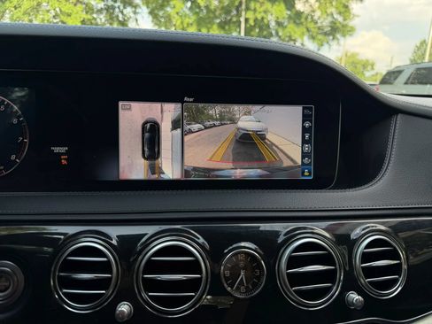 Used 2018 Mercedes-Benz S 560 Sedan image 29